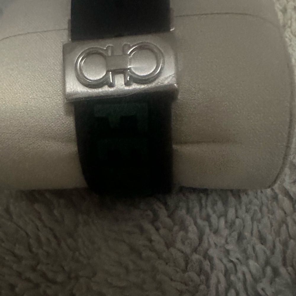 SALVATORE FERRAGAMO watch - Picture 7 of 13